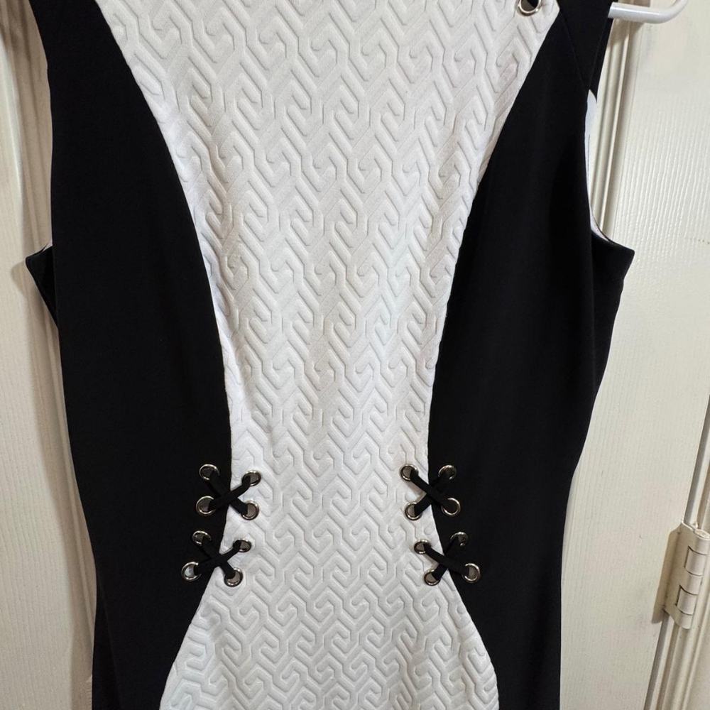 Joseph Ribkoff Cream Geometric Pattern Top - Picture 4 of 8